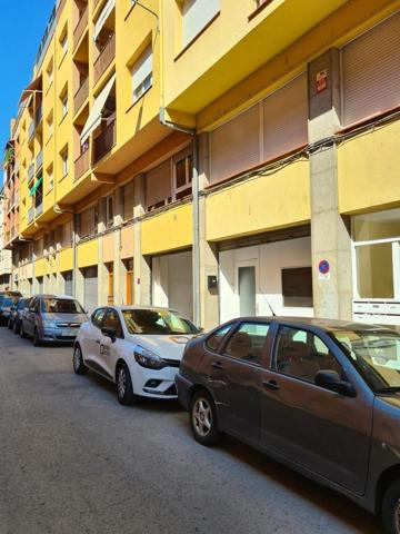 Local En venta en Girona photo 0