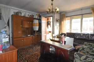 Piso En venta en Salt photo 0