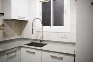 Piso En venta en Sant Antoni (Barcelona) photo 0