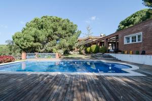 Villa En venta en Lloret de Mar photo 0