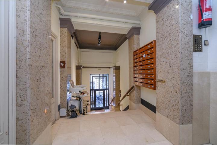 Piso En venta en Sant Gervasi - Galvany photo 0