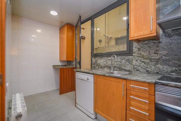 Piso En venta en l'Antiga Esquerra de l'Eixample photo 0