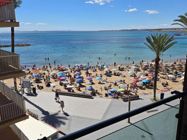 Piso En venta en Torrevieja photo 0