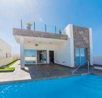 Villa En venta en Orihuela photo 0