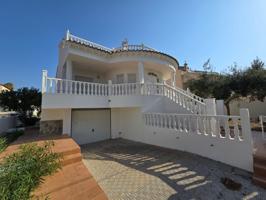 Villa En venta en Jacarilla photo 0