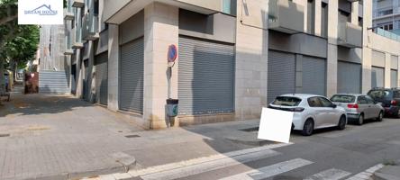 Oficina En venta en Centre, Mataró photo 0
