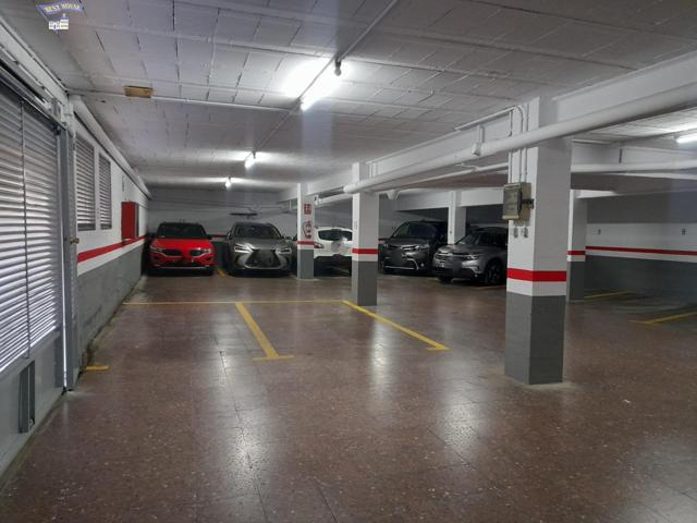PLAZA DE PARKING EN SANT FRANCESC- SANT CUGAT DEL VALLES photo 0