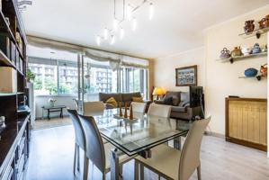 EXCLUSIVO PISO EN EL CORAZÓN DE SABADELL – CENTRE ¡Amplio, luminoso y listo para entrar a vivir! photo 0