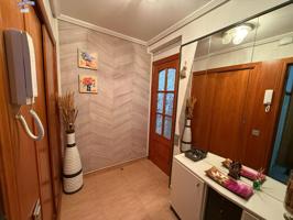 PISO REFORMADO EN LA LLAGOSTA – LUMINOSO Y LISTO PARA ENTRAR A VIVIR photo 0