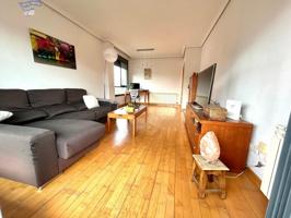 EXCLUSIVA VIVIENDA EN CASTELLARNAU– SABADELL ( 3 hab, 2 baños, parking+ trastero y Zona Comunitaria) photo 0