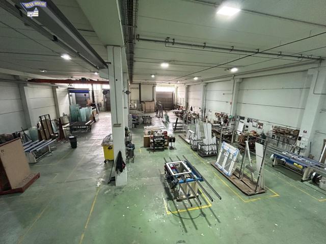EXCELENTE NAVE INDUSTRIAL EN ALQUILER MONTCADA I REIXAC – ZONA MAS RAMPINYO - CARRERADA! photo 0