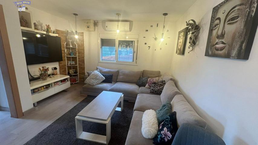 AMPLIO Y LUMINOSA CASA ADOSADA CON TERRAZA EN CAN SANT JOAN, MONTCADA I REIXAC photo 0