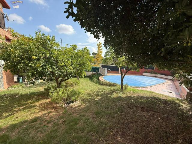 IMPRESIONANTE CASA EN BARBERA DEL VALLES - ZONA CAN GORGS II. IDEAL PARA DOS FAMILIAS photo 0