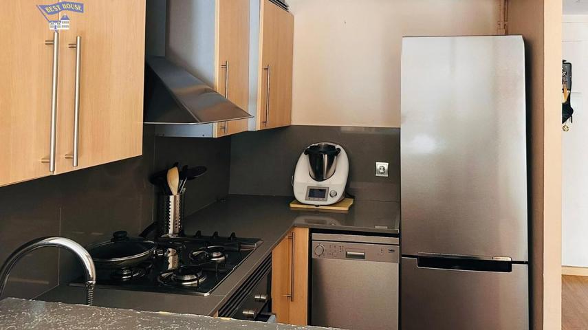 ACOGEDOR PISO EN LA LLAGOSTA, IDEAL PARA PAREJAS O INVERSOR photo 0