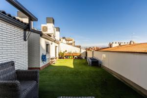 REF. 80198 - ¡ÁTICO DÚPLEX CON TERRAZA DE ENSUEÑO A 1 MINUTO DE LA RAMBLA! photo 0