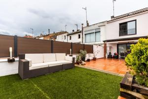 Unifamiliar Pareada En venta en Ristol, Viladecavalls photo 0
