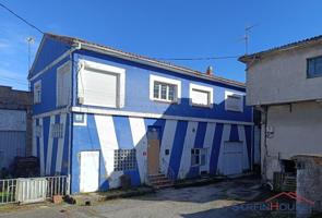 ¡Oportunidad única en Gama! Casa de pueblo con local comercial y terraza photo 0