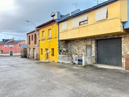 Casa De Pueblo En venta en Compostilla-Columbrianos, Ponferrada photo 0