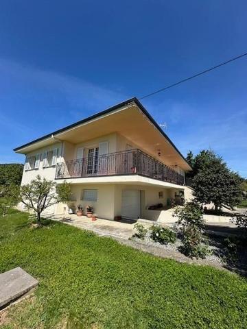 SE VENDE CASA EN VILLABUENA (CACABELOS) photo 0