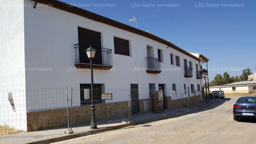 Piso económico en Baños de la Encina photo 0