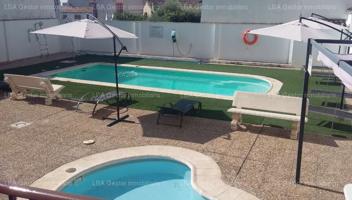 Amplio piso con piscina comunitaria. photo 0