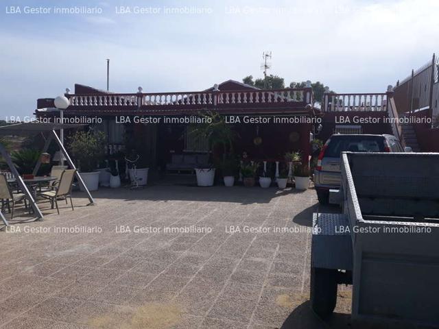 Chalet en finca Palomares. photo 0