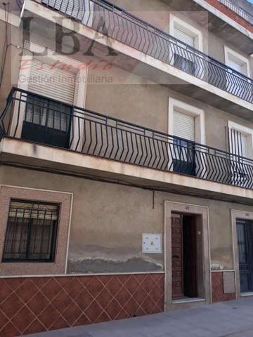 Edificio en las palmeras. photo 0