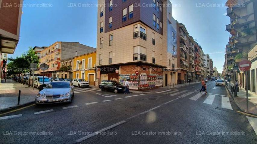 ESTUPENDO LOCAL FRENTE A MULTICINES BOWLING LINARES photo 0