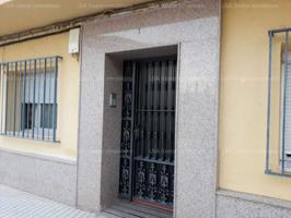 Piso bajo de tres dormitorios. photo 0