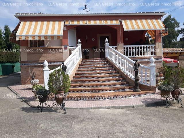 Espectacular chalet. photo 0