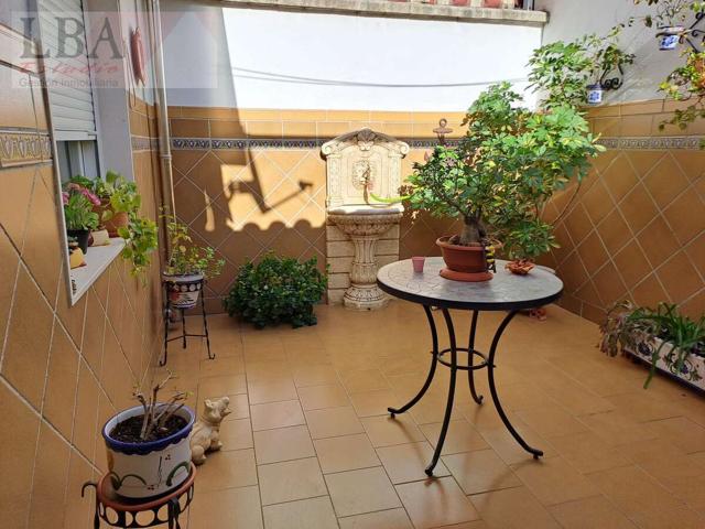 Chalet adosado. photo 0