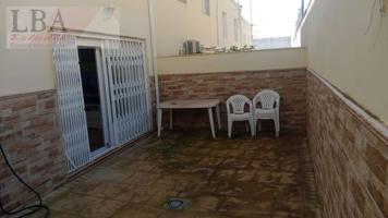 Casa con tres habitaciones. photo 0