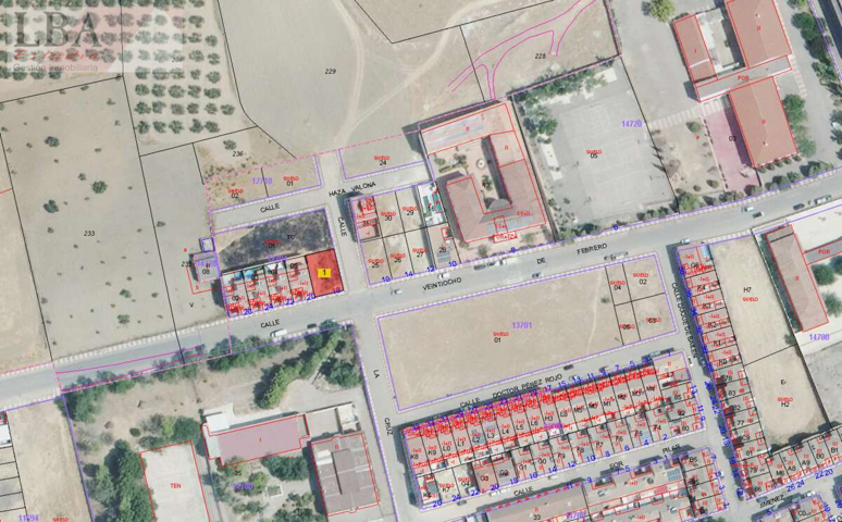 Solar en esquina para tu futura casa, junto a colegios e instituto en la mejor zona de Bailén photo 0