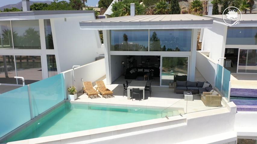 Villa En venta en Benalmádena photo 0