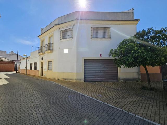 Casa en venta situada en zona Miralbaida! photo 0