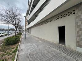¡Oportunidad Única de Inversión! Local Comercial con Cochera photo 0