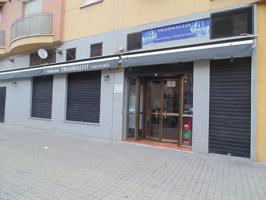 TE PRESENTAMOS 2 GRANDES OPCIONES, NEGOCIO EN FUNCIONAMIENTO, CONVERTIBLE EN 3 APARTAMENTOS. photo 0