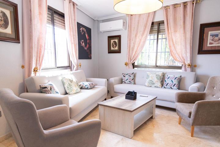 Chalet adosado con jardín en zona Calasancio – ¡Todo exterior y listo para entrar a vivir! photo 0