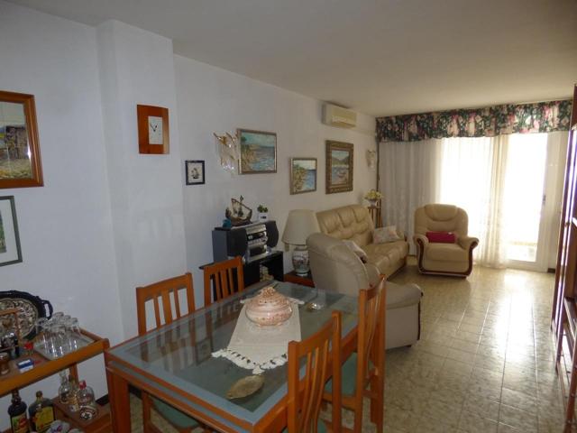 ¡Apartamento con vistas al mar en Malgrat de Mar, zona Av. Bon Pastor! photo 0