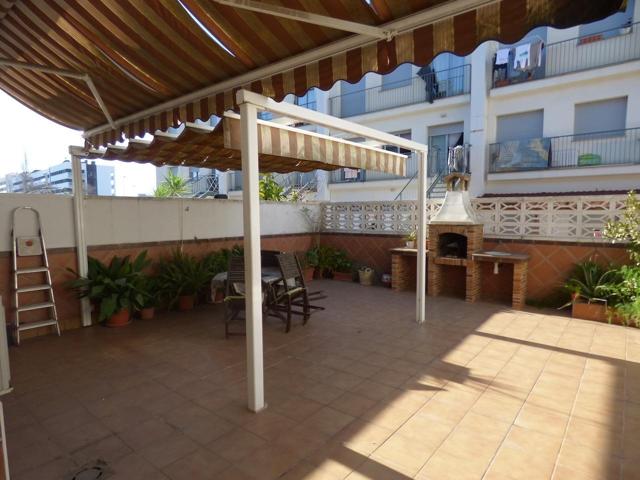 ¡Planta baja con patio y terraza en Malgrat de Mar, zona Plaza Germana Campos! photo 0