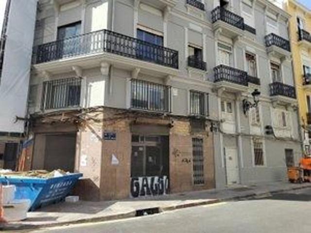 Piso En venta en Extramurs, València photo 0