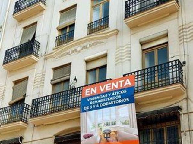 Piso En venta en Gran Vía De Ramón Y Cajal, Extramurs, València photo 0
