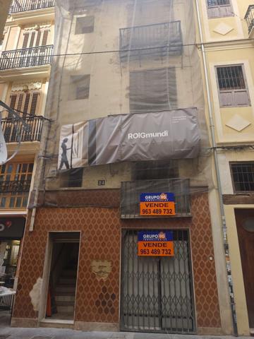 Comunidad En venta en Ciutat Vella, València photo 0