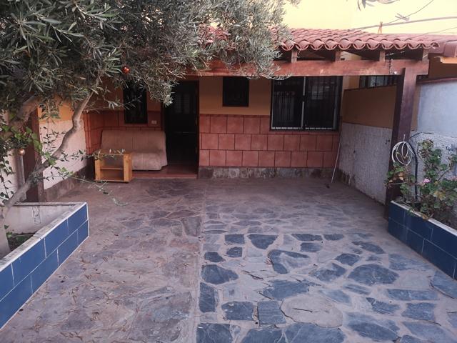 Venta de Adosado de 3 dormitorios con 2 plazas de garaje cerradas en Llano del Camello photo 0