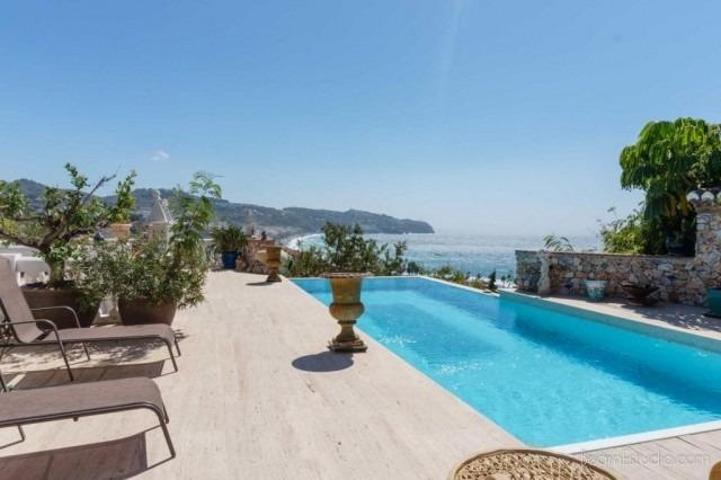 🌅 Exclusiva Villa en La Herradura con Vistas Panorámicas al Mar 🏡✨ photo 0