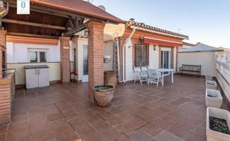 Ático exclusivo en La Zubia con espectacular terraza photo 0