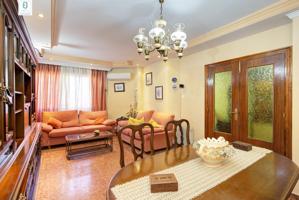 ¡Gran oportunidad! Casa en venta en Churriana de la Vega, junto a Armilla (Granada) photo 0