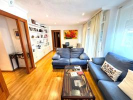 PISO MUY LUMINOSI EN EL CENTRO DE GRANADA (ALHAMAR) photo 0