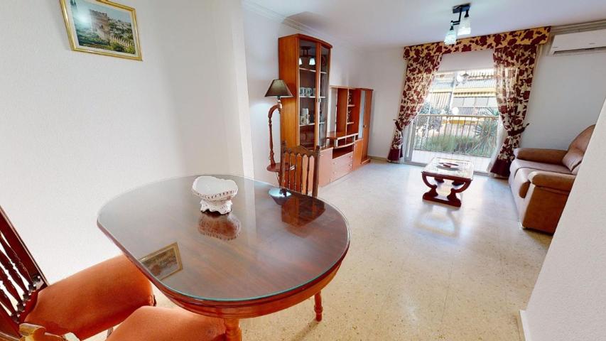 ¡Exclusiva vivienda en Miralbaida con terraza a precio de regalo! photo 0