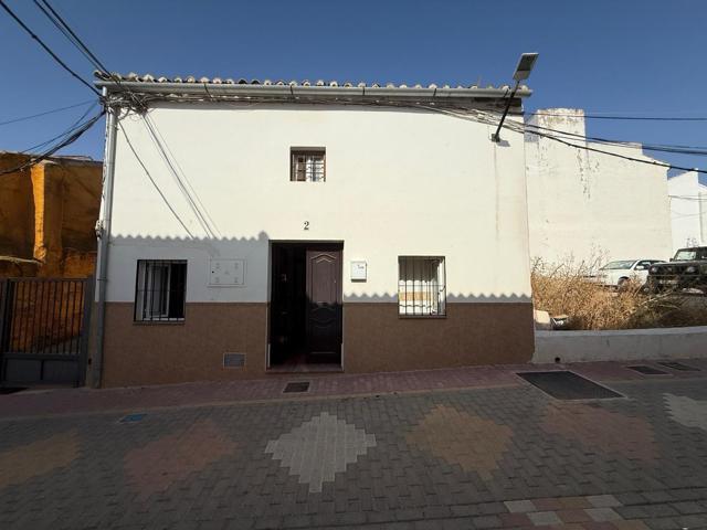 Oportunidad en Almargen (Málaga): Casa de pueblo con patio y terraza photo 0